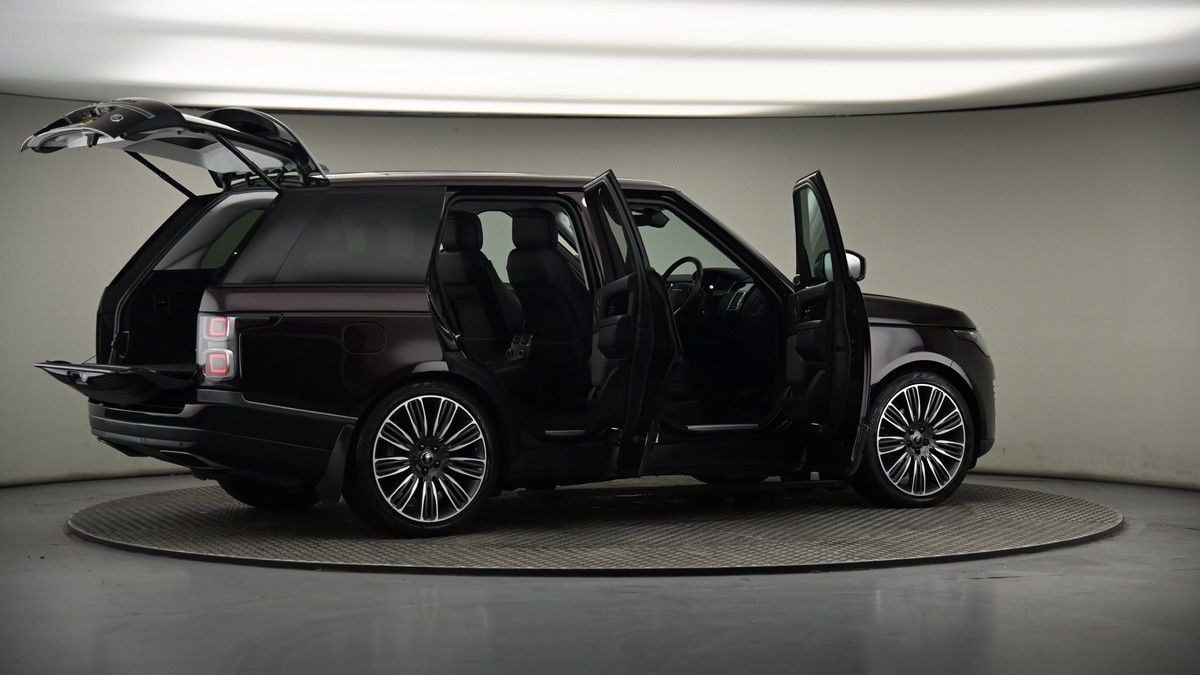 More views of Land Rover Range Rover