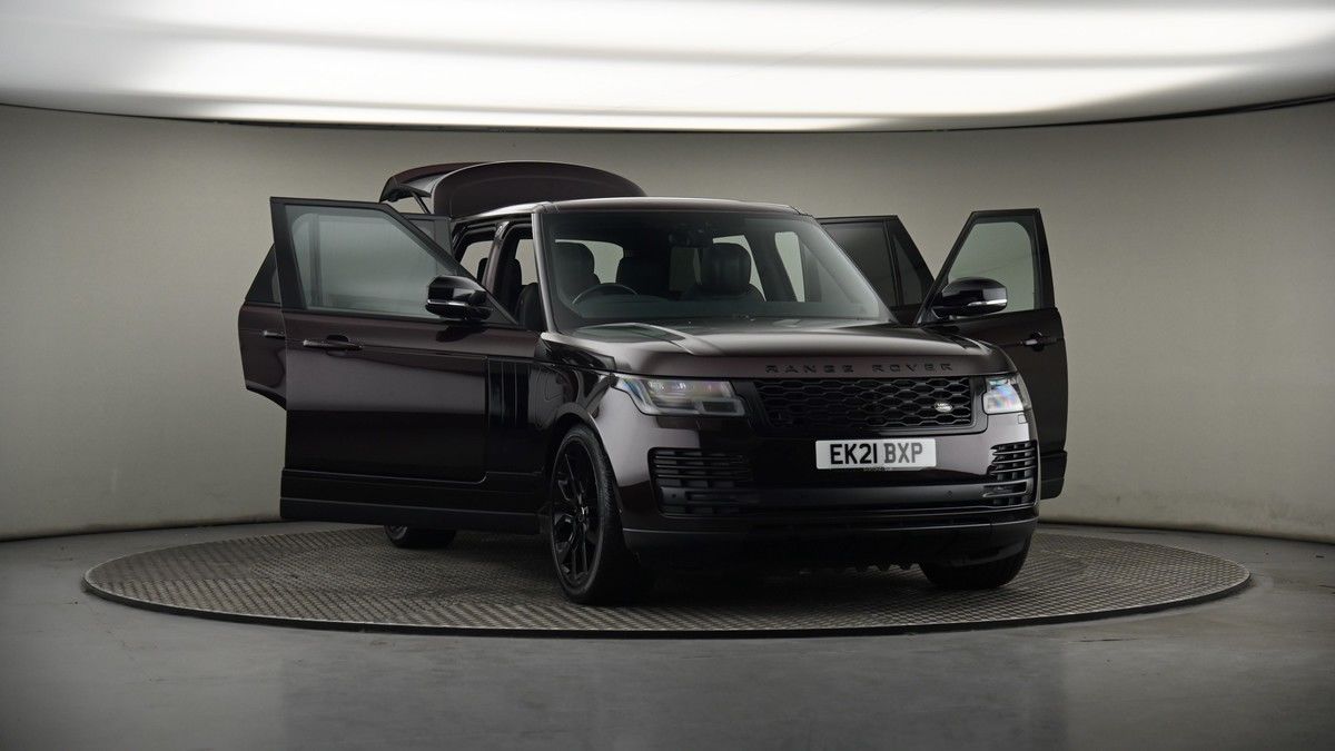 More views of Land Rover Range Rover