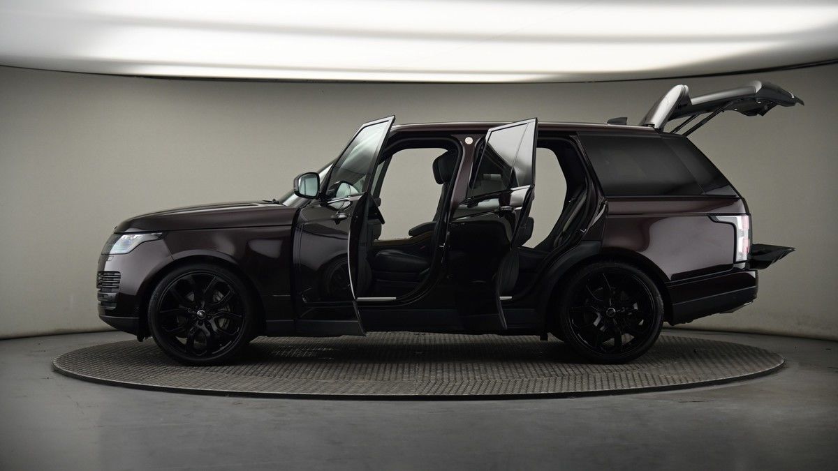 More views of Land Rover Range Rover