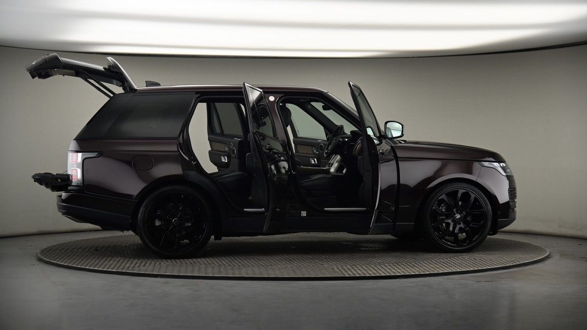 More views of Land Rover Range Rover