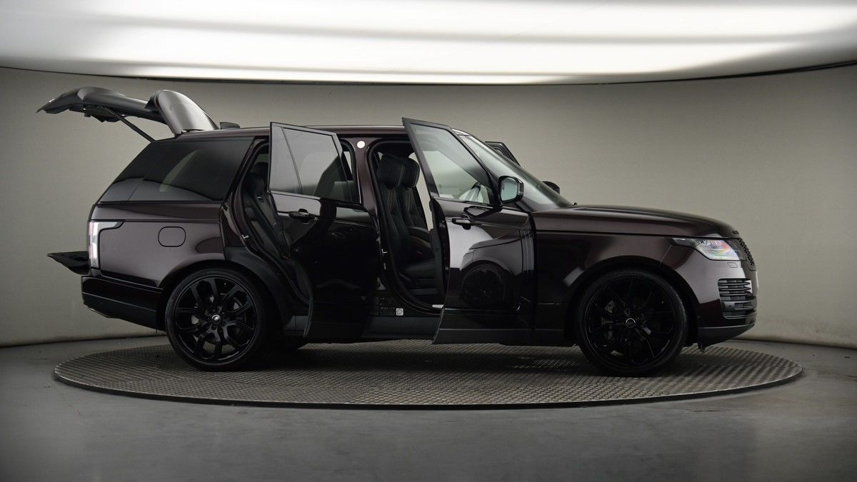 More views of Land Rover Range Rover