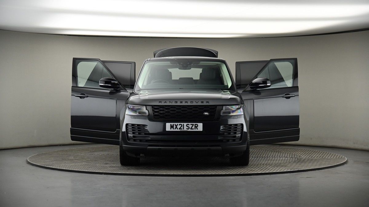 More views of Land Rover Range Rover