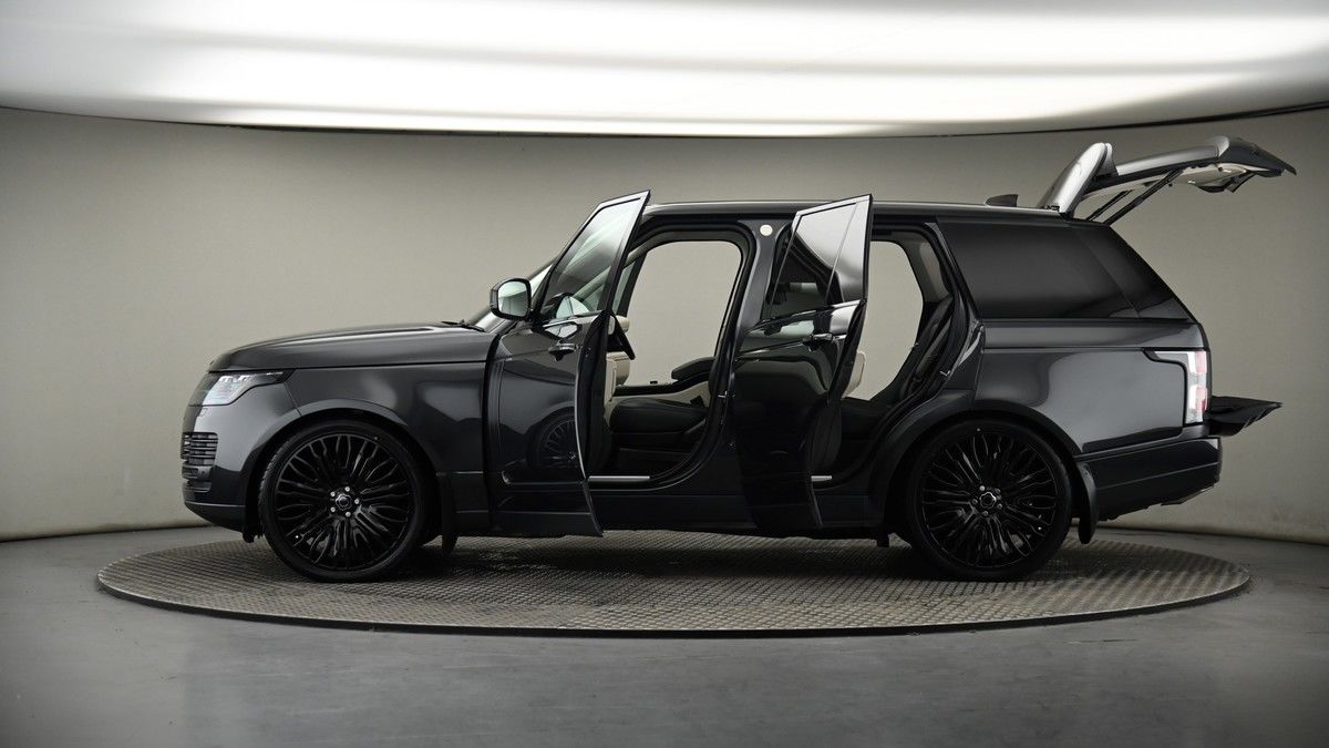 More views of Land Rover Range Rover