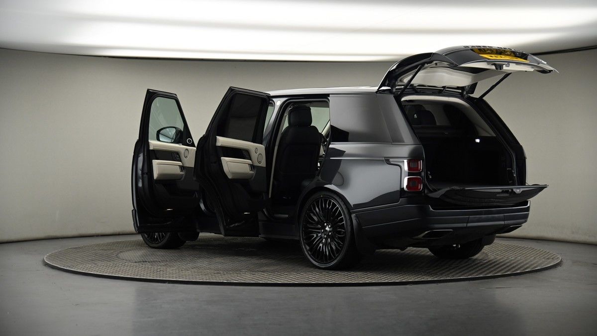 More views of Land Rover Range Rover