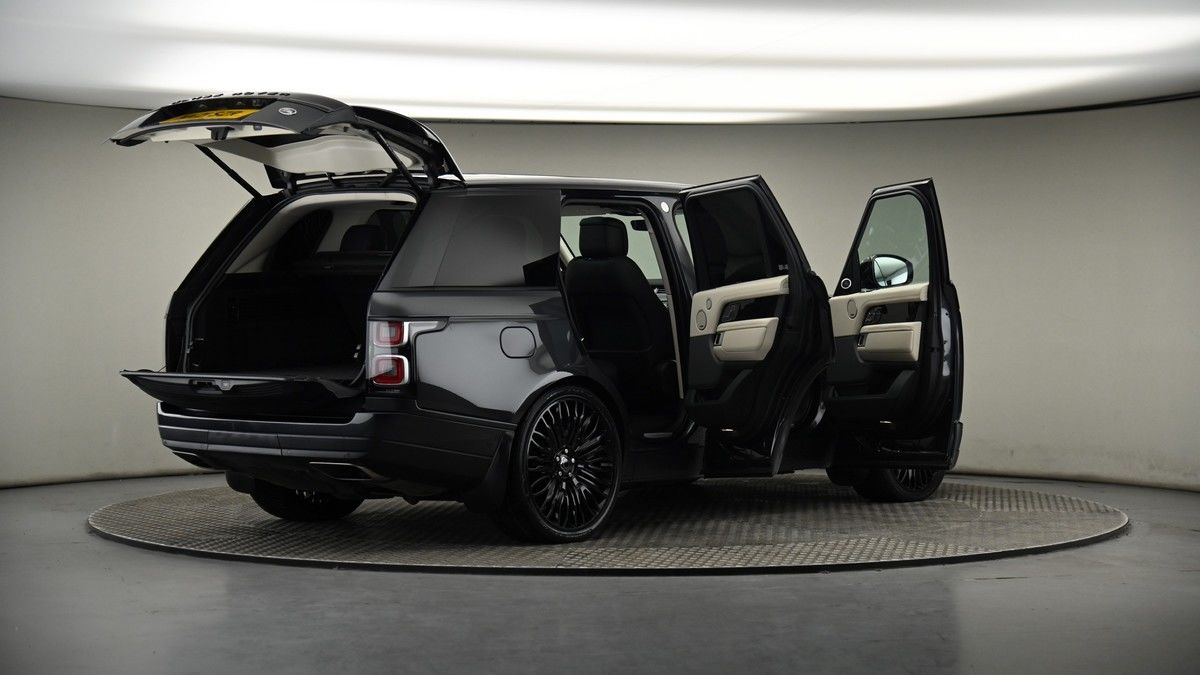 More views of Land Rover Range Rover