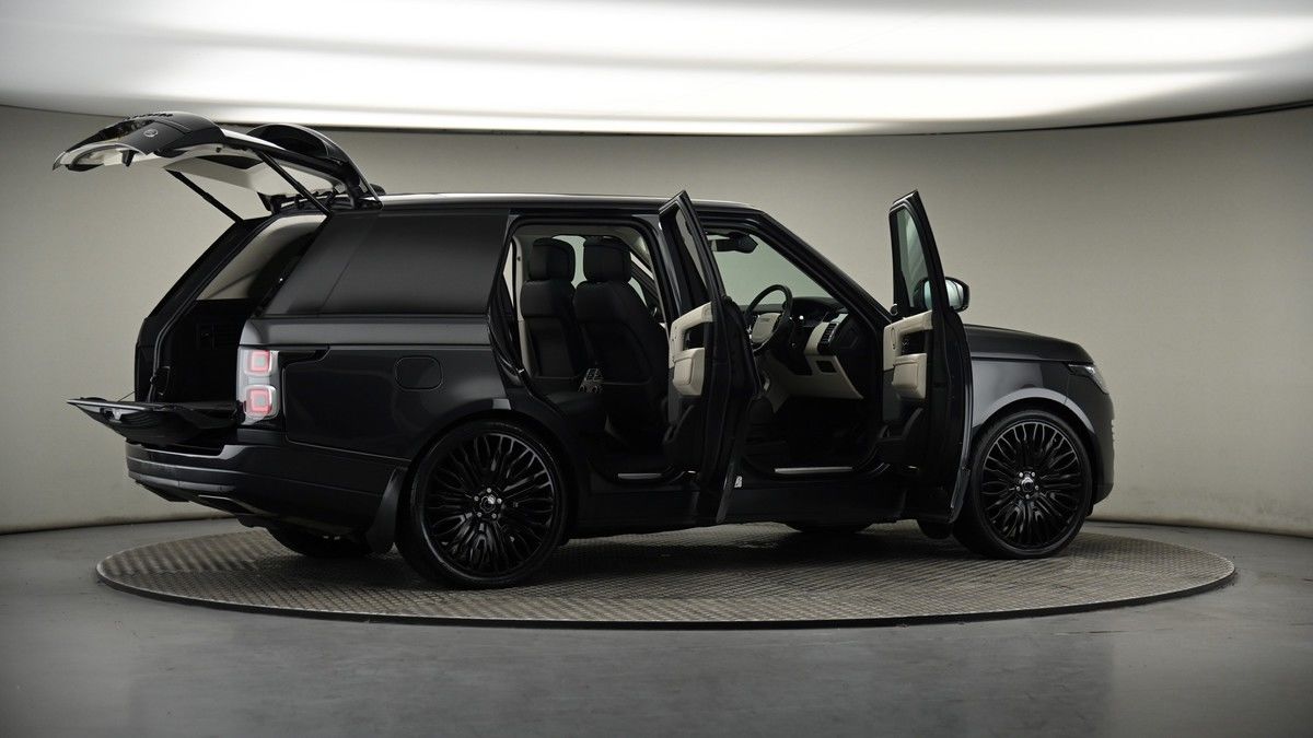 More views of Land Rover Range Rover