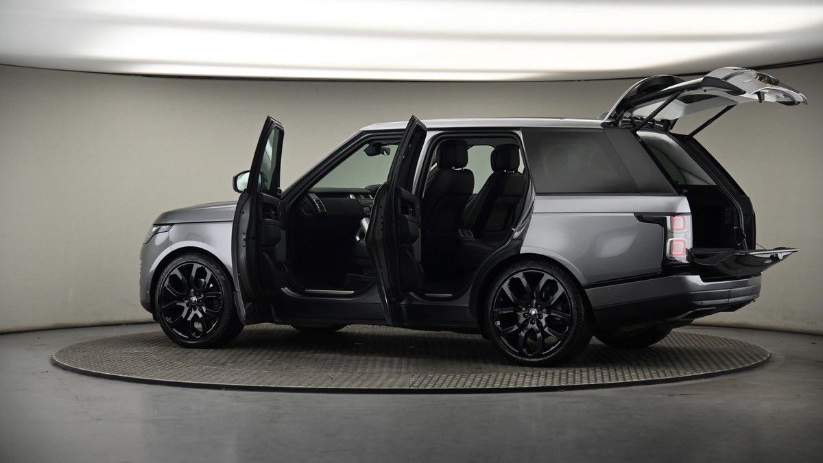 More views of Land Rover Range Rover