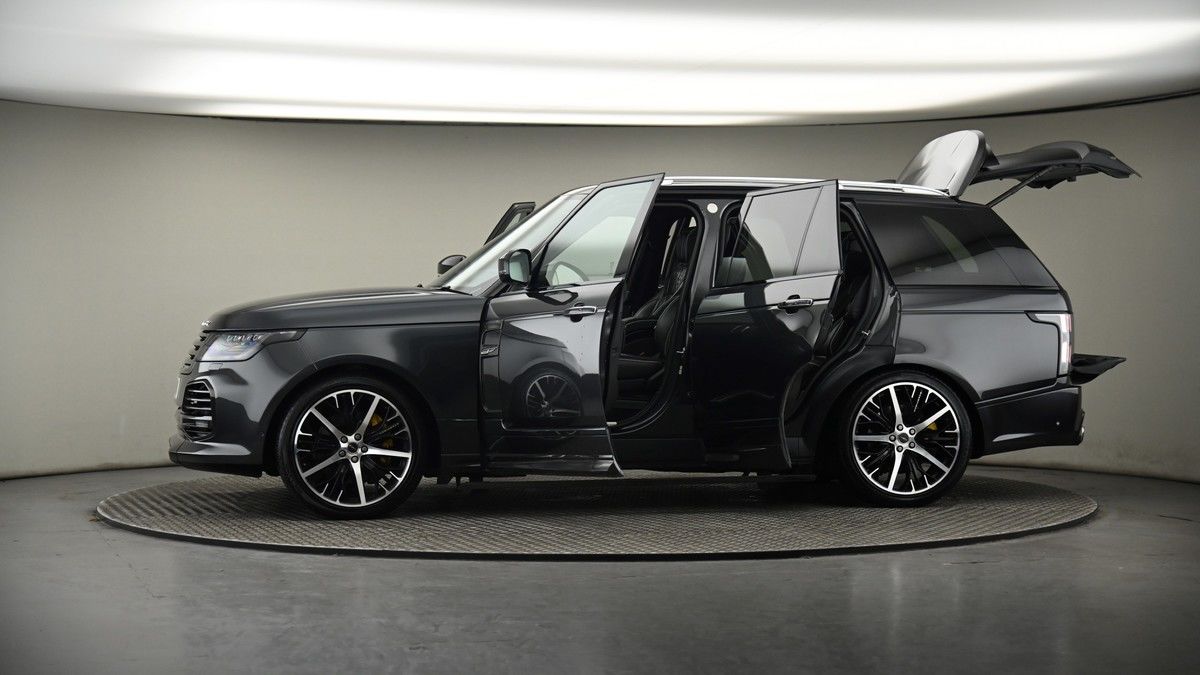 More views of Land Rover Range Rover