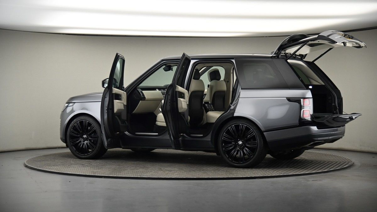 More views of Land Rover Range Rover