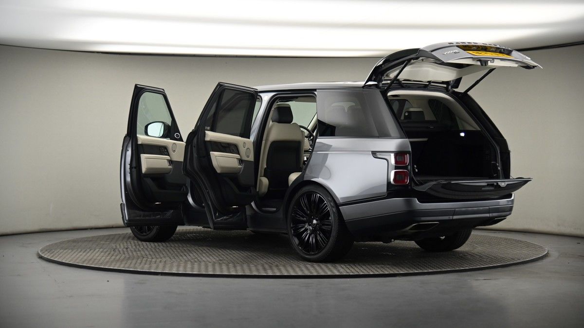 More views of Land Rover Range Rover