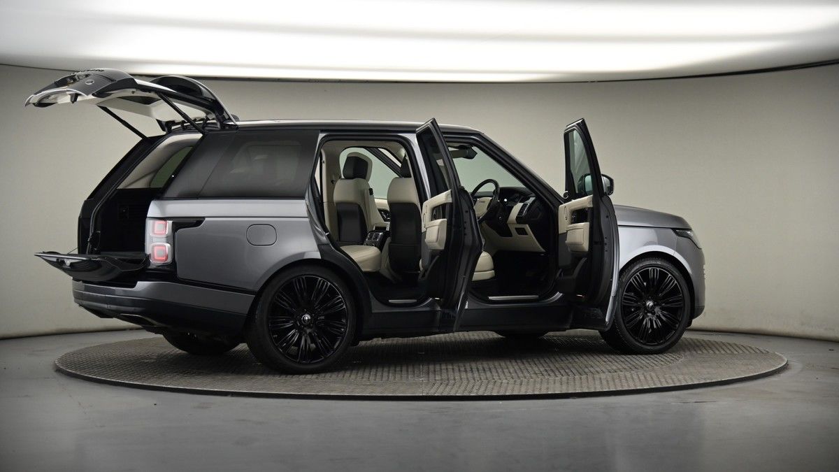 More views of Land Rover Range Rover