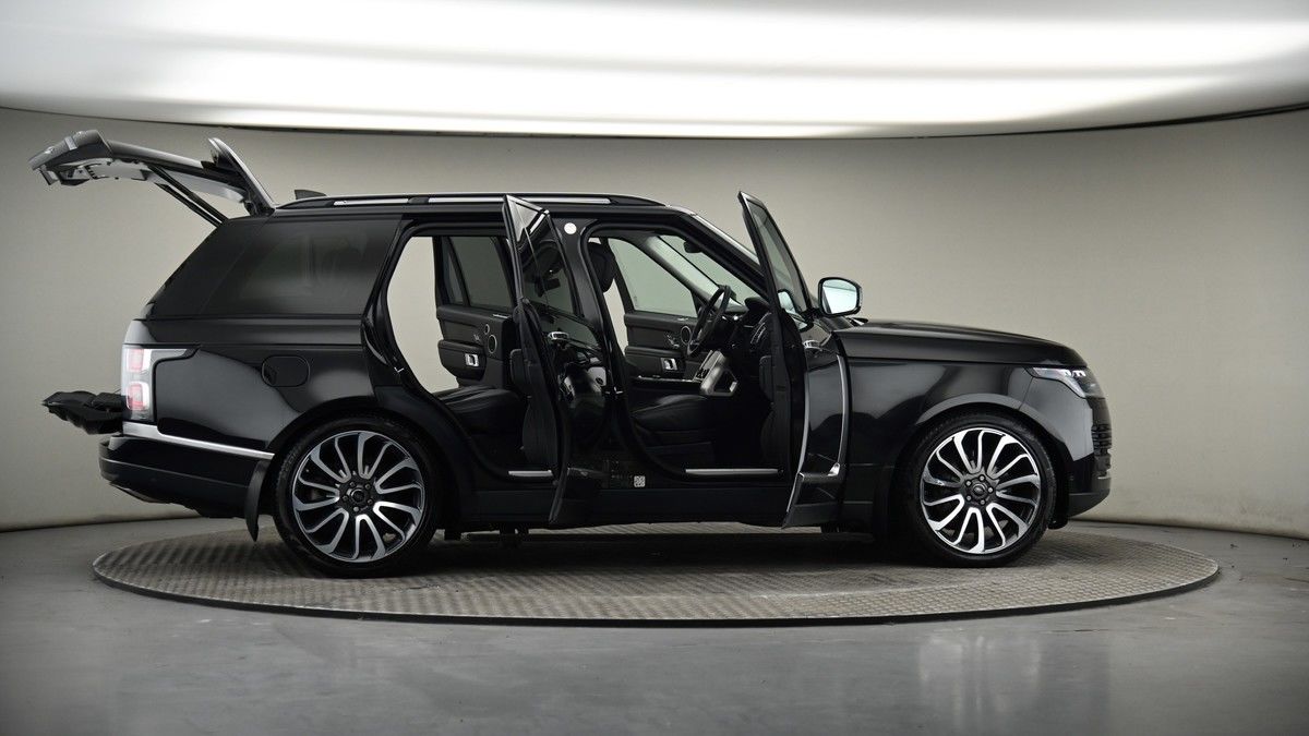 More views of Land Rover Range Rover