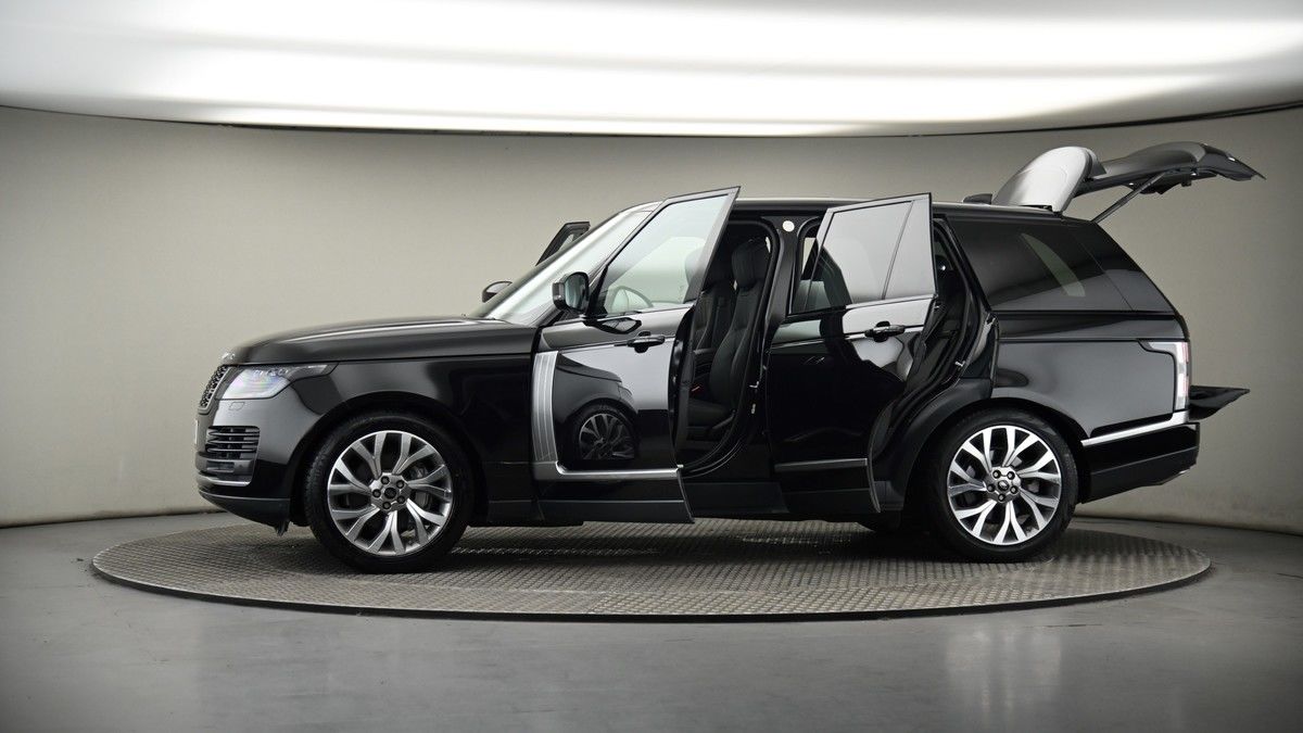 More views of Land Rover Range Rover