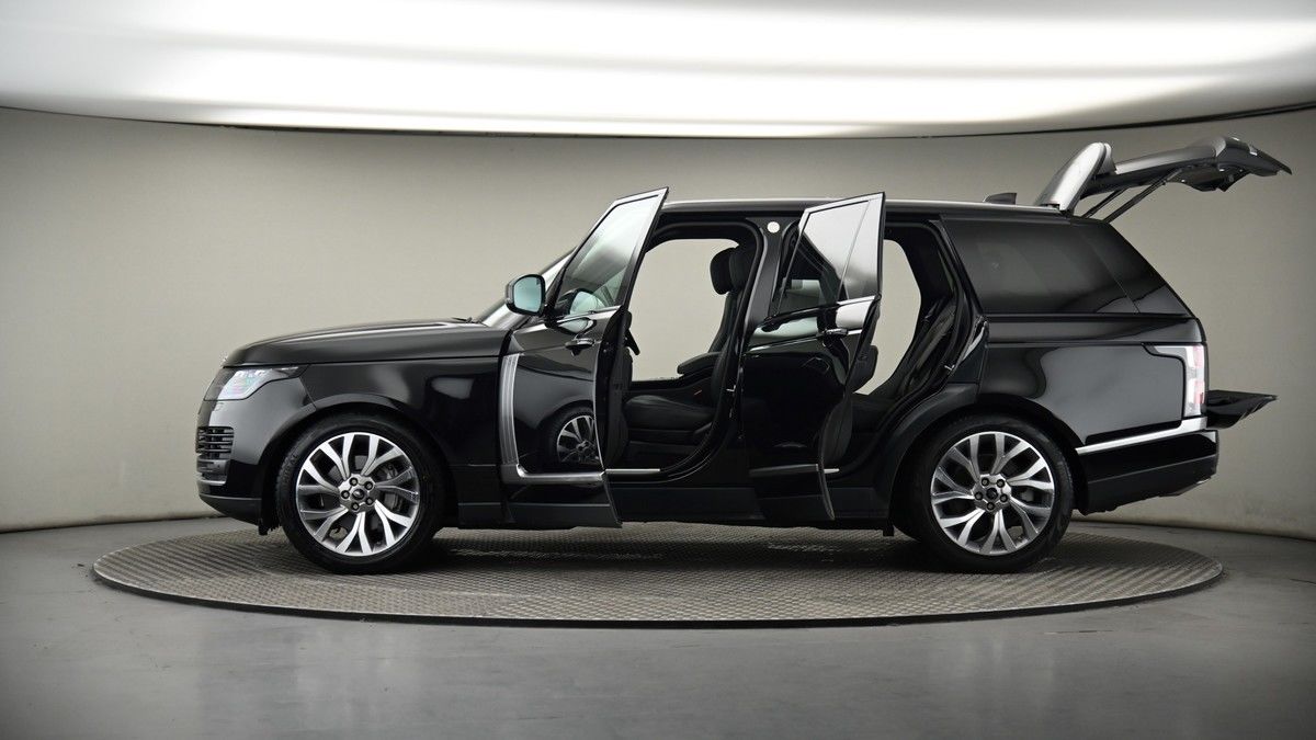More views of Land Rover Range Rover