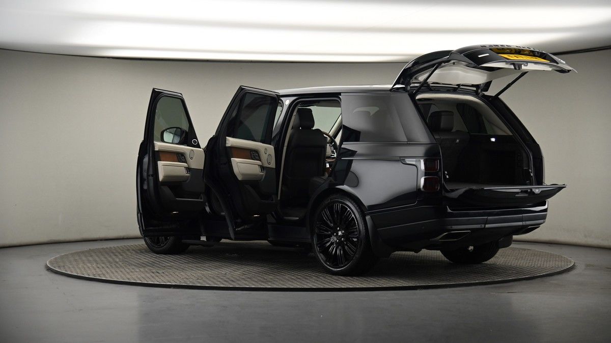More views of Land Rover Range Rover