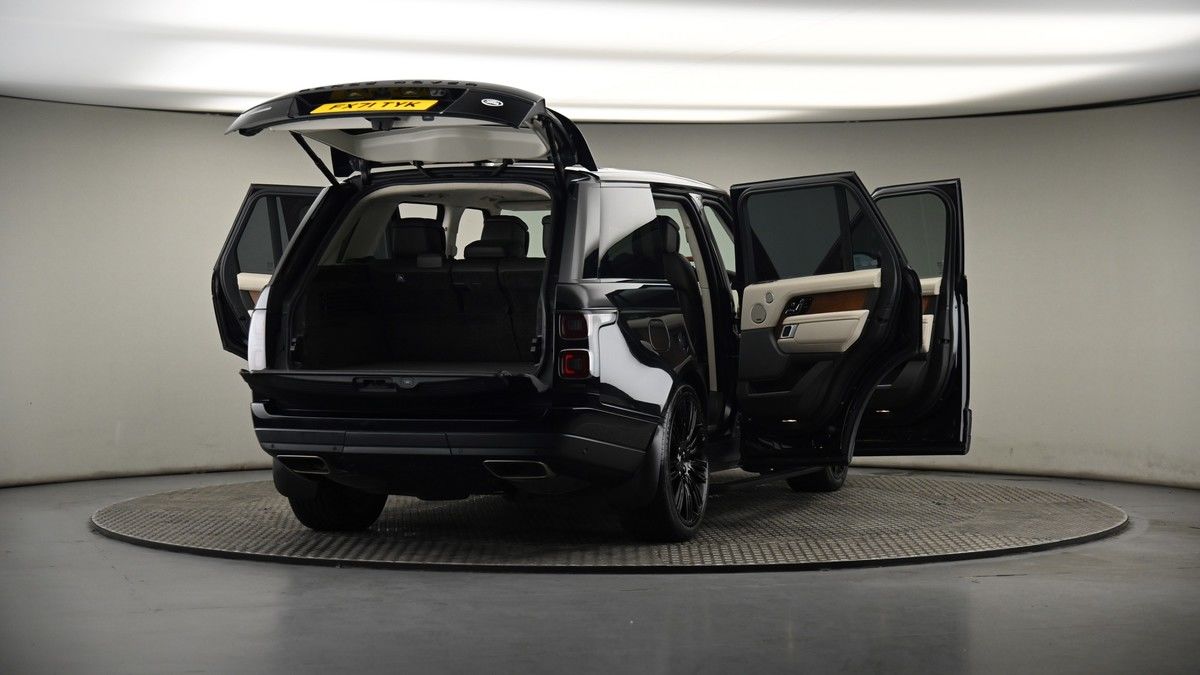 More views of Land Rover Range Rover