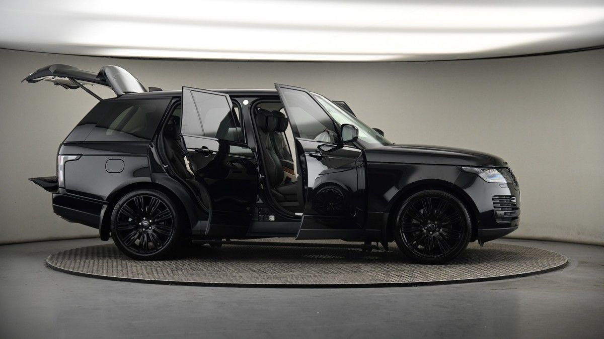 More views of Land Rover Range Rover