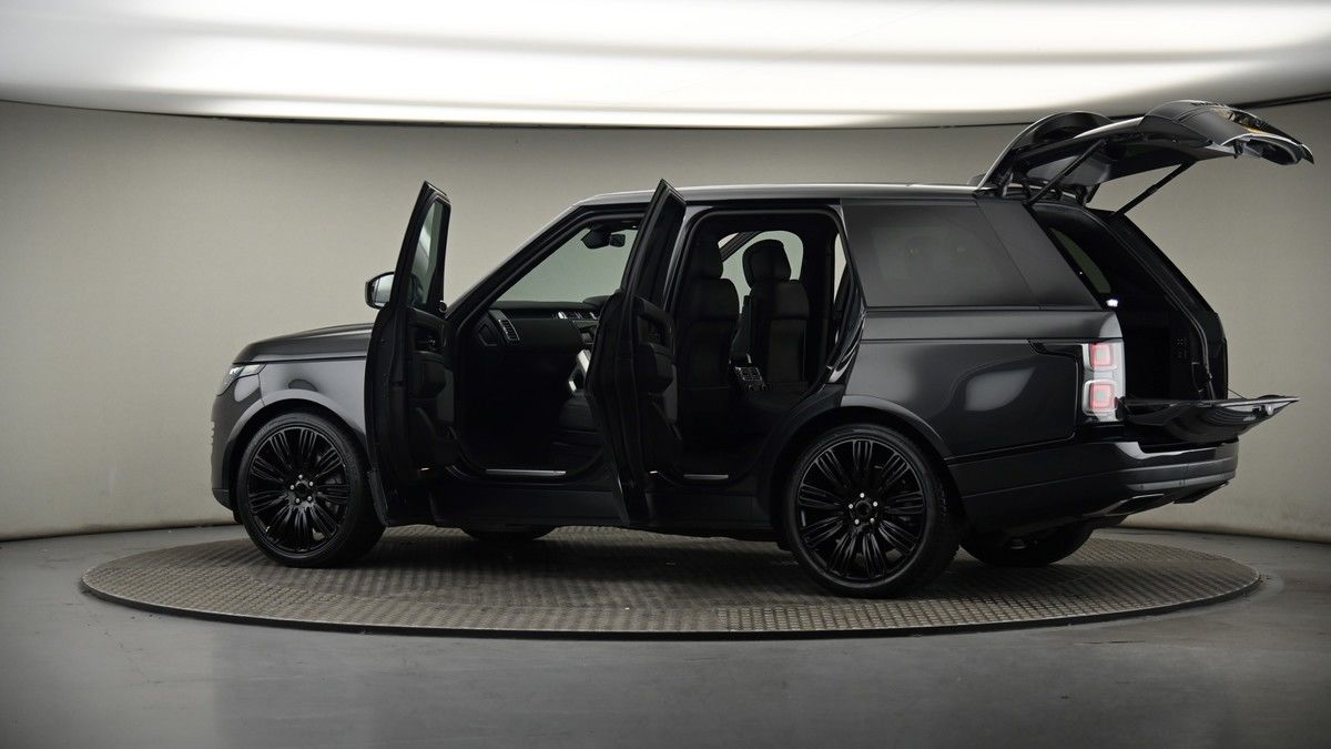 More views of Land Rover Range Rover