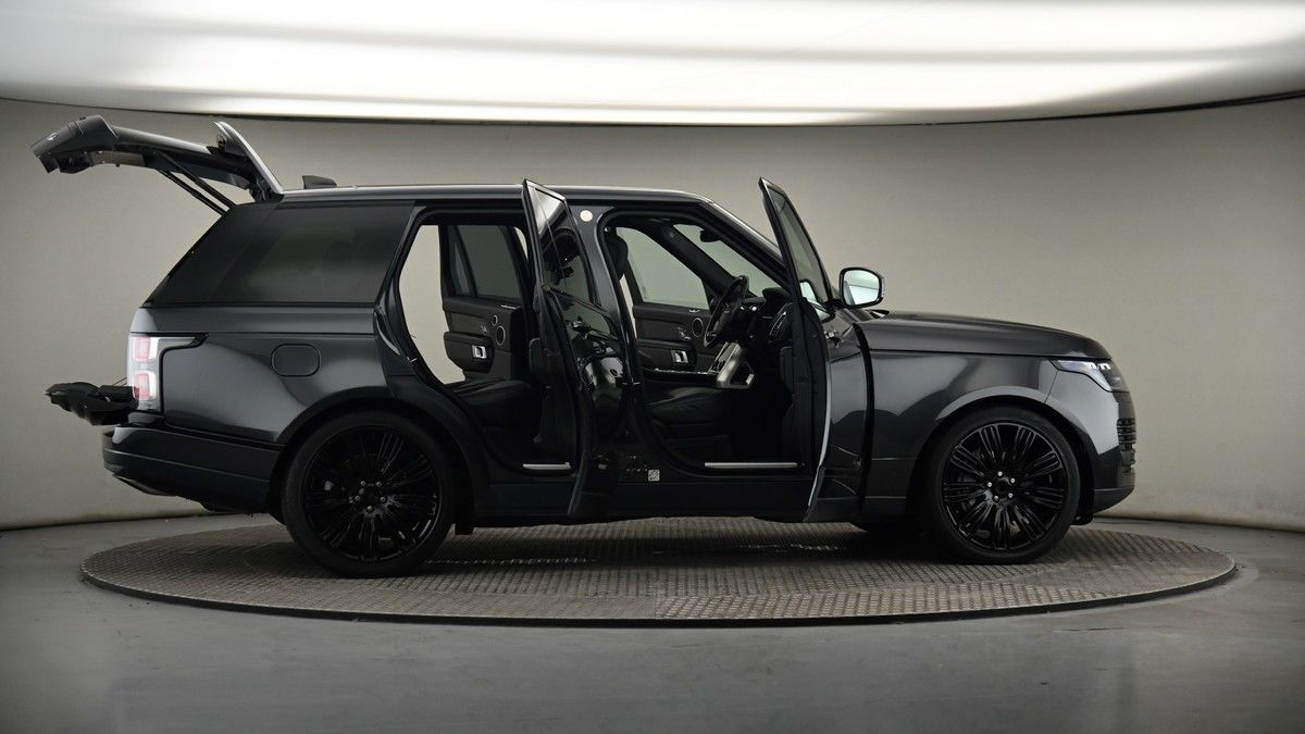 More views of Land Rover Range Rover