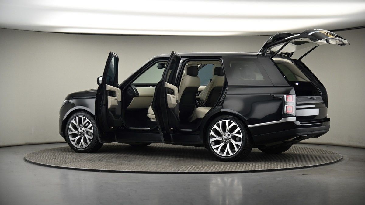More views of Land Rover Range Rover