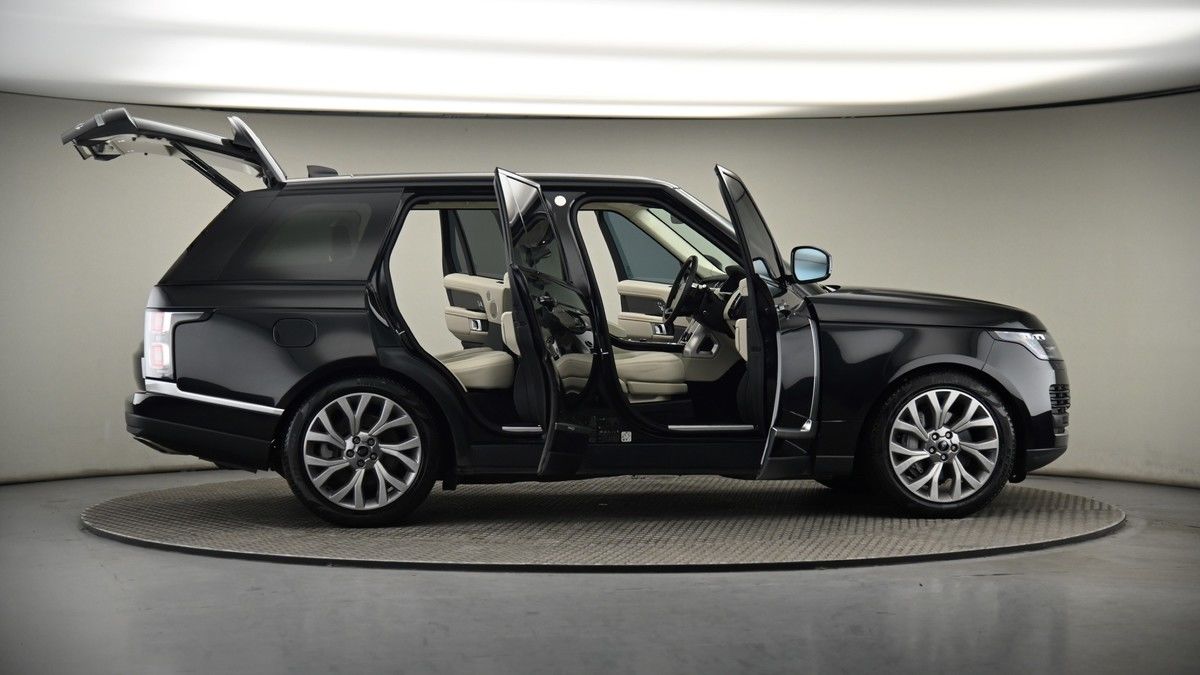 More views of Land Rover Range Rover