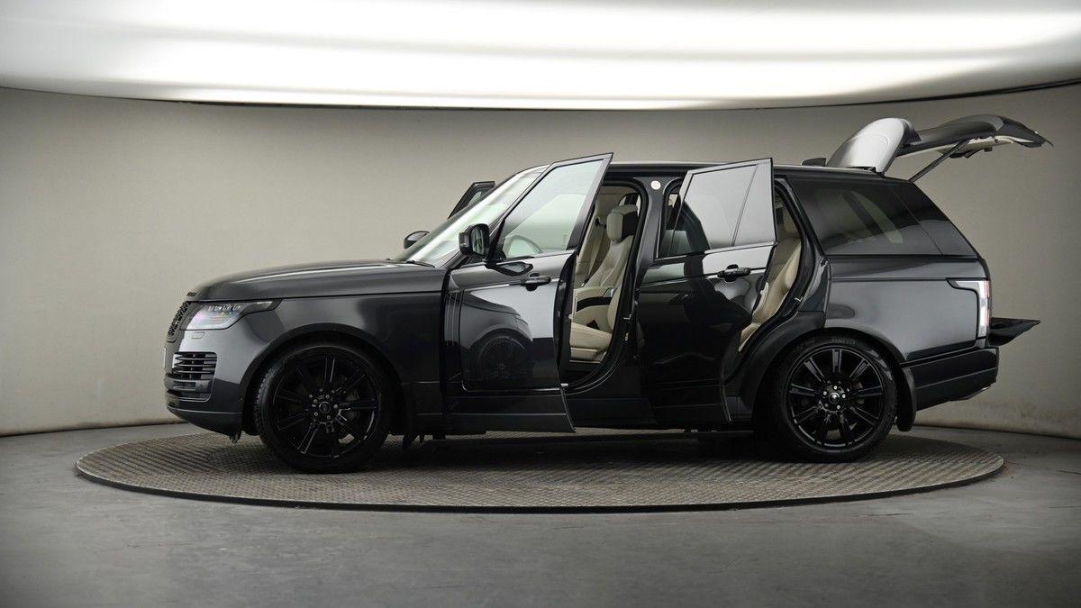 More views of Land Rover Range Rover