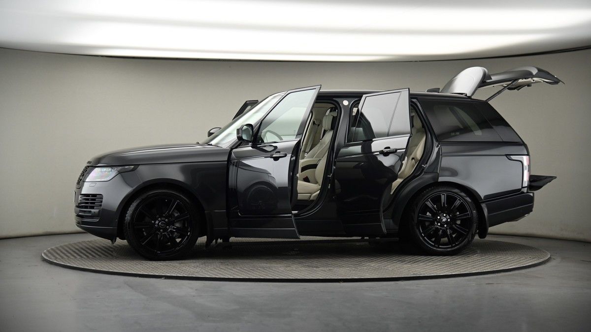 More views of Land Rover Range Rover