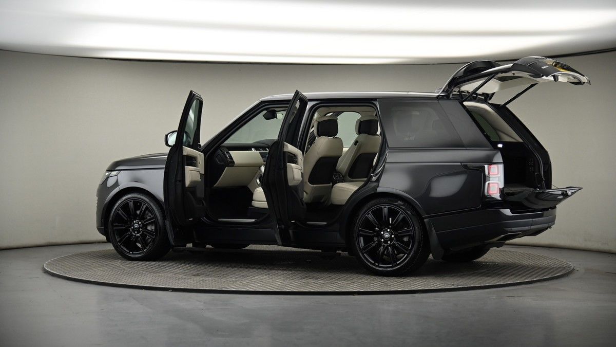 More views of Land Rover Range Rover