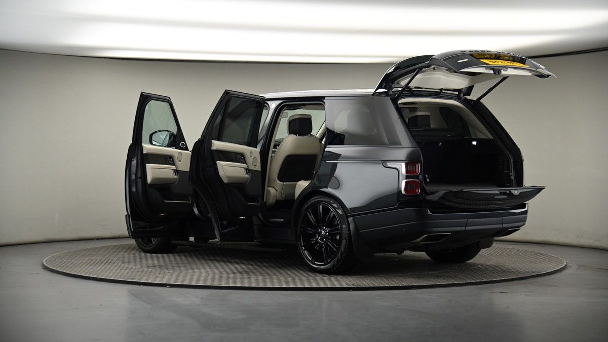 More views of Land Rover Range Rover