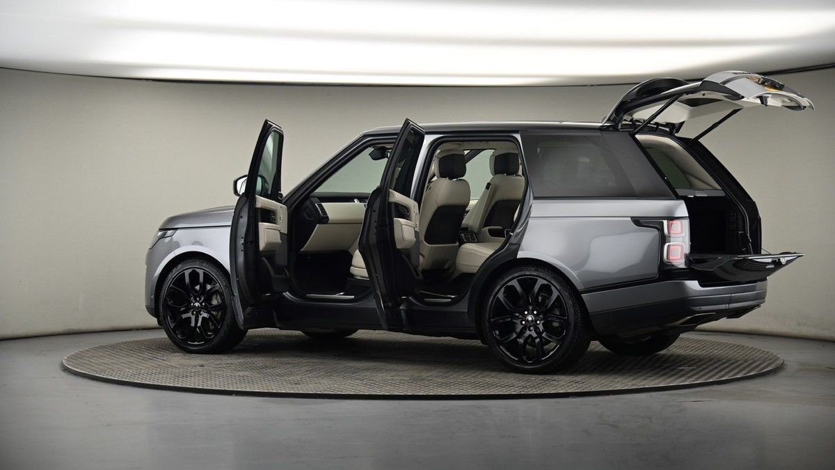 More views of Land Rover Range Rover