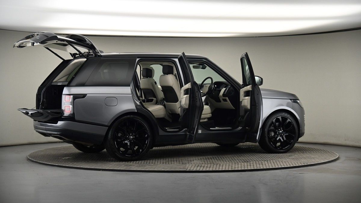 More views of Land Rover Range Rover