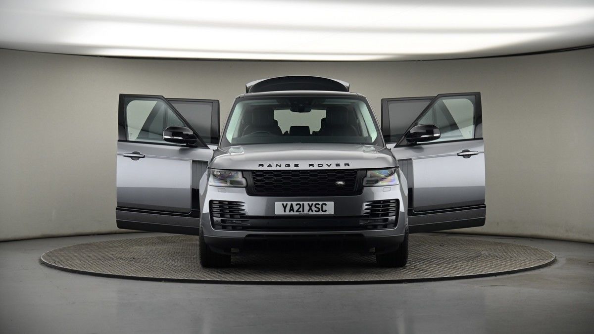 More views of Land Rover Range Rover