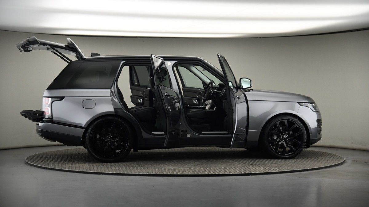 More views of Land Rover Range Rover