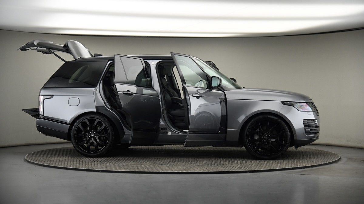More views of Land Rover Range Rover
