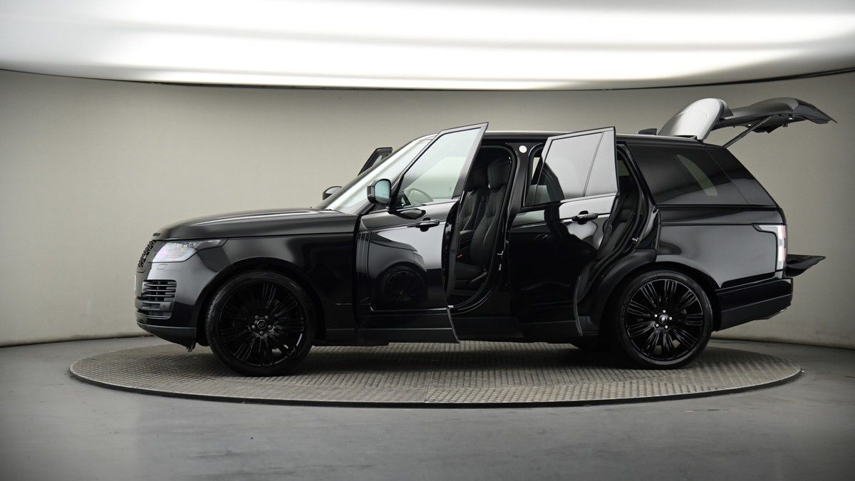 More views of Land Rover Range Rover