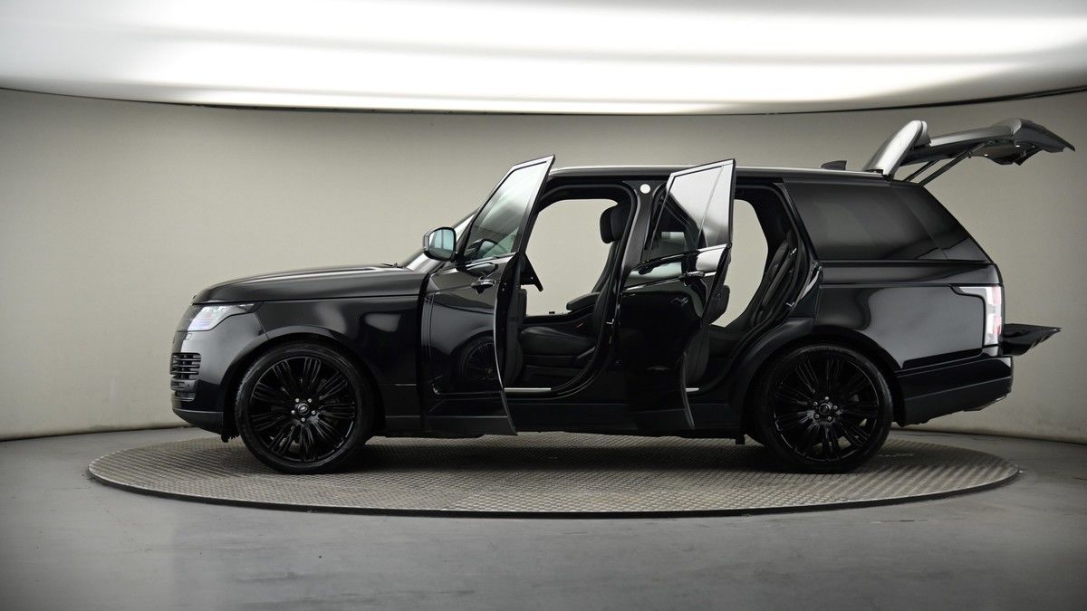 More views of Land Rover Range Rover