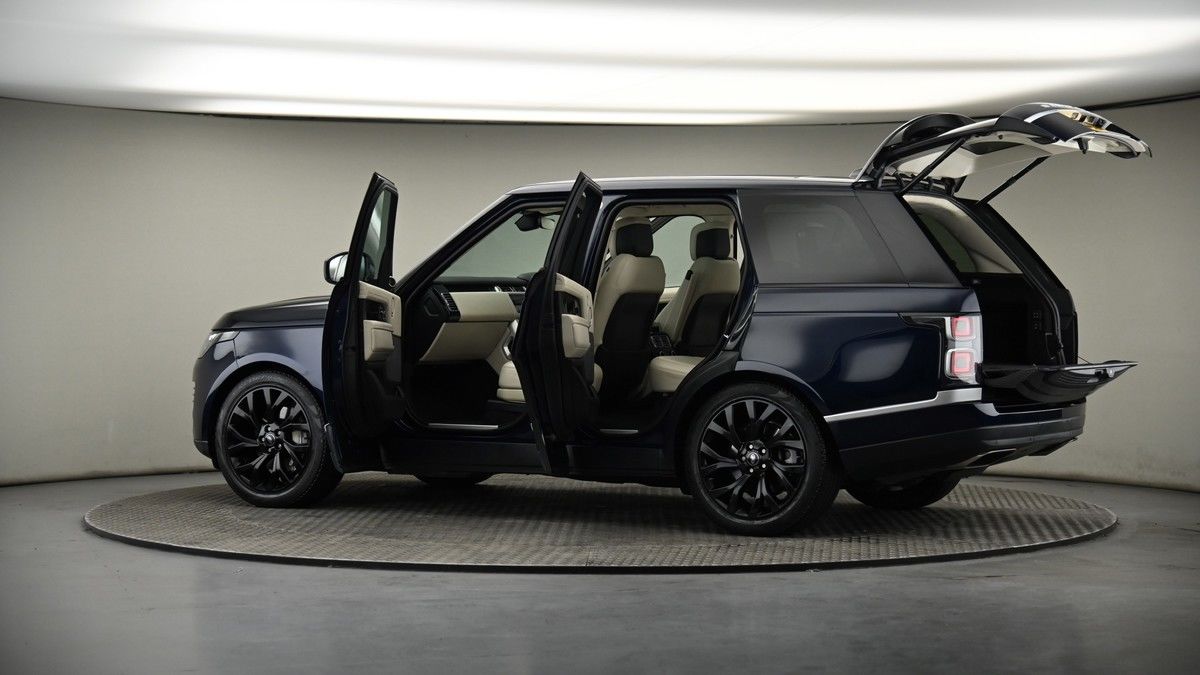 More views of Land Rover Range Rover