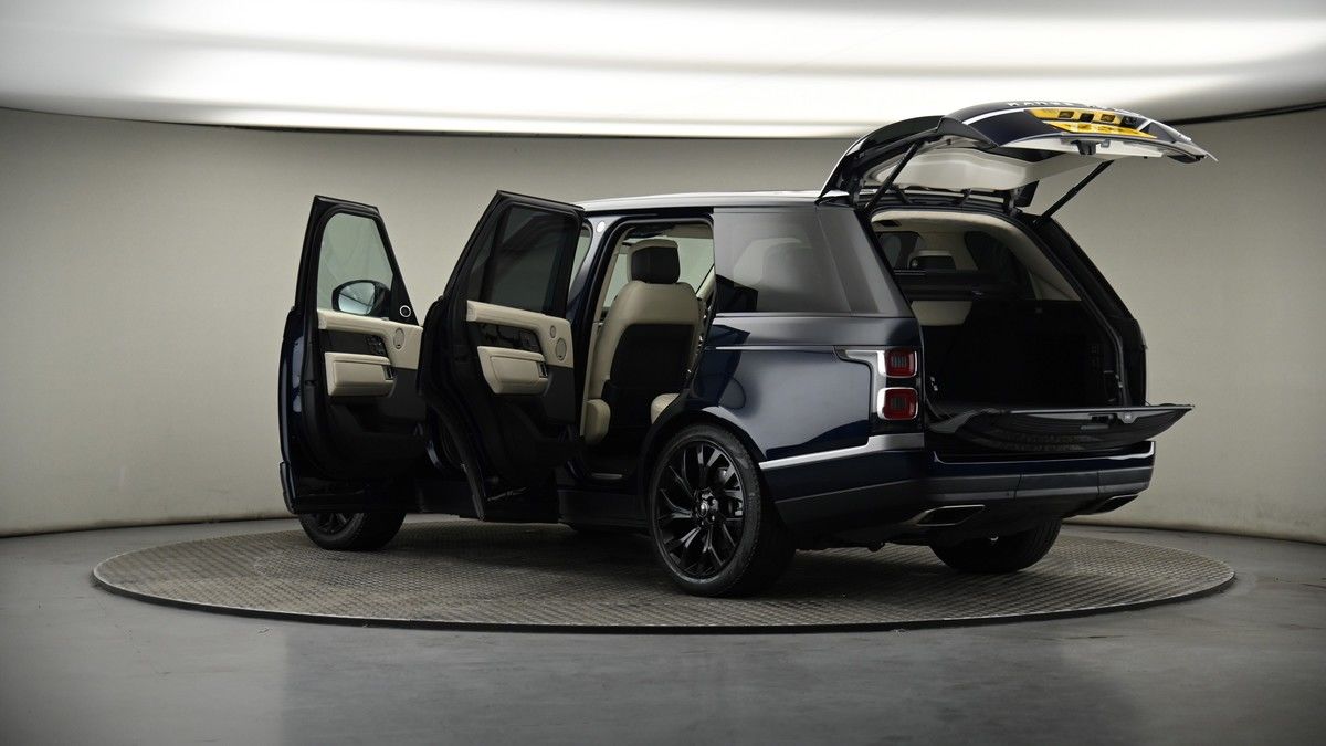More views of Land Rover Range Rover