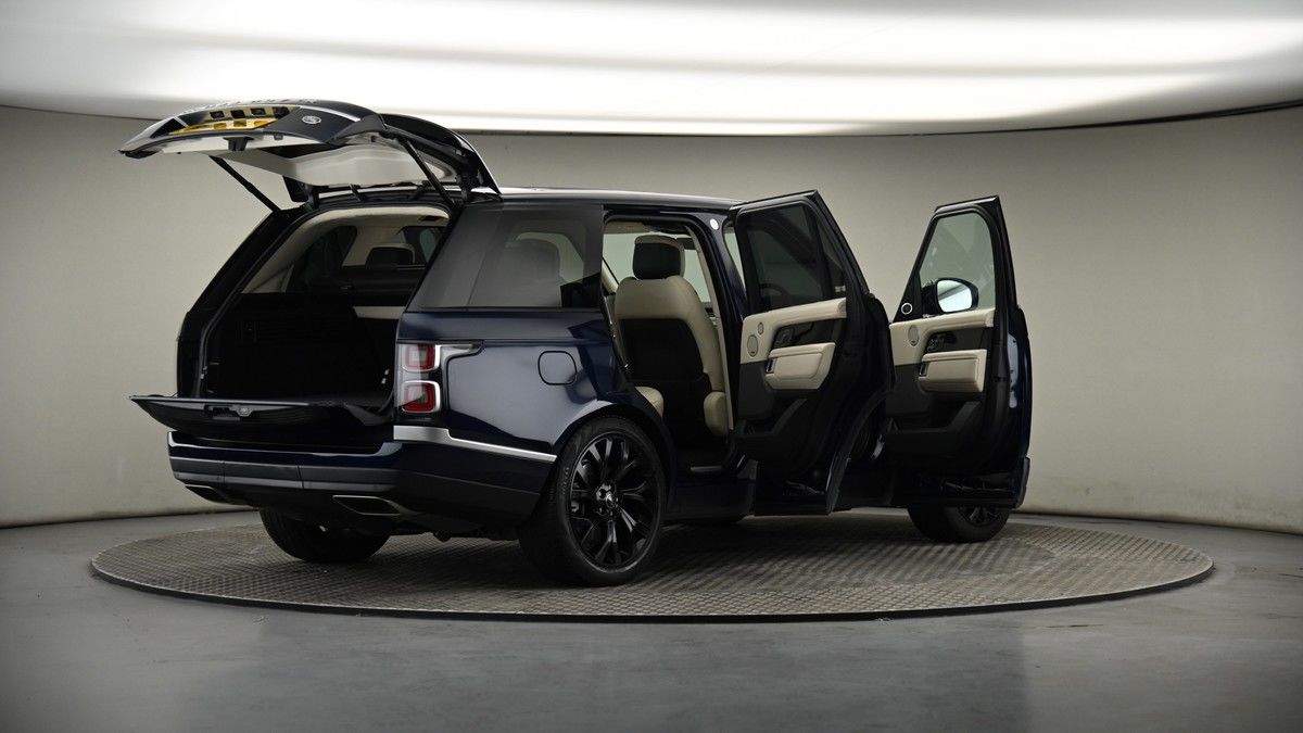 More views of Land Rover Range Rover