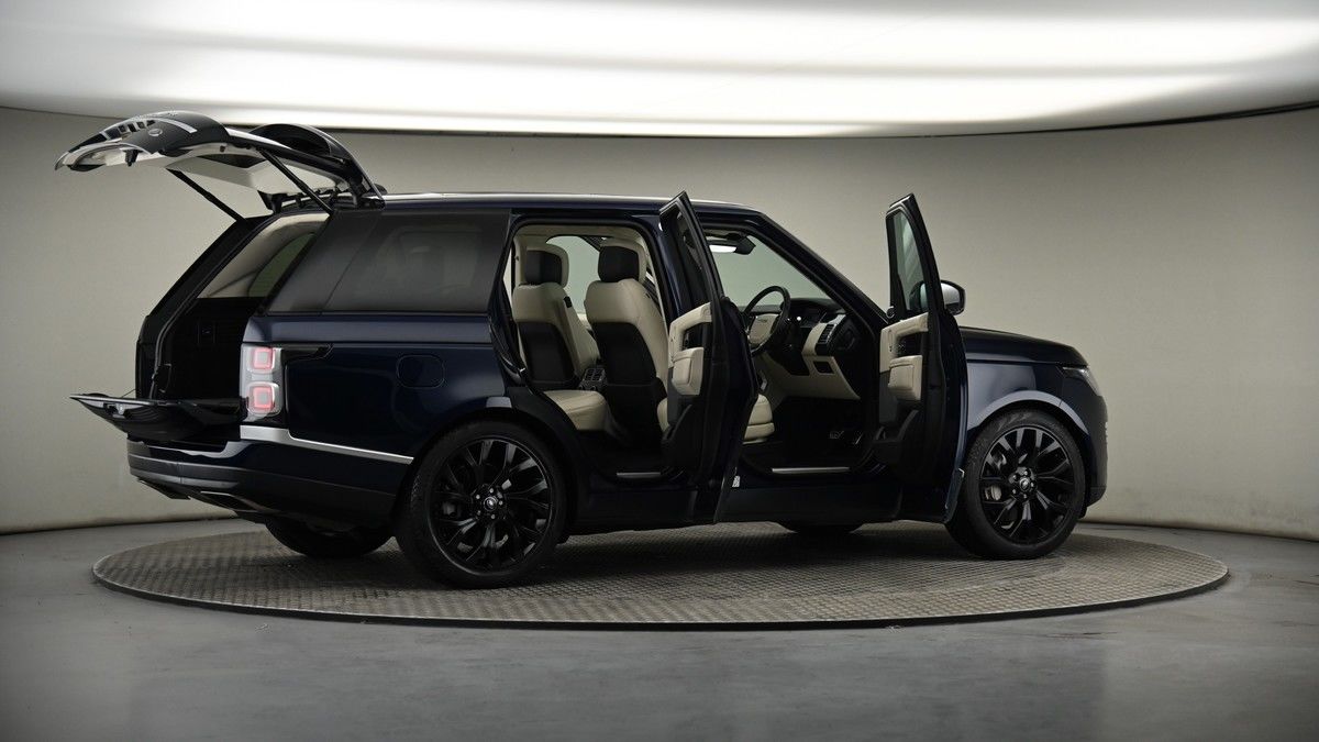 More views of Land Rover Range Rover