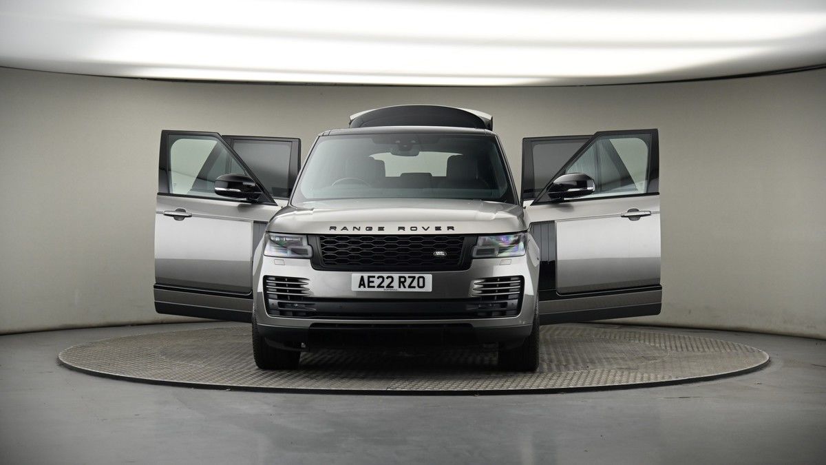 More views of Land Rover Range Rover