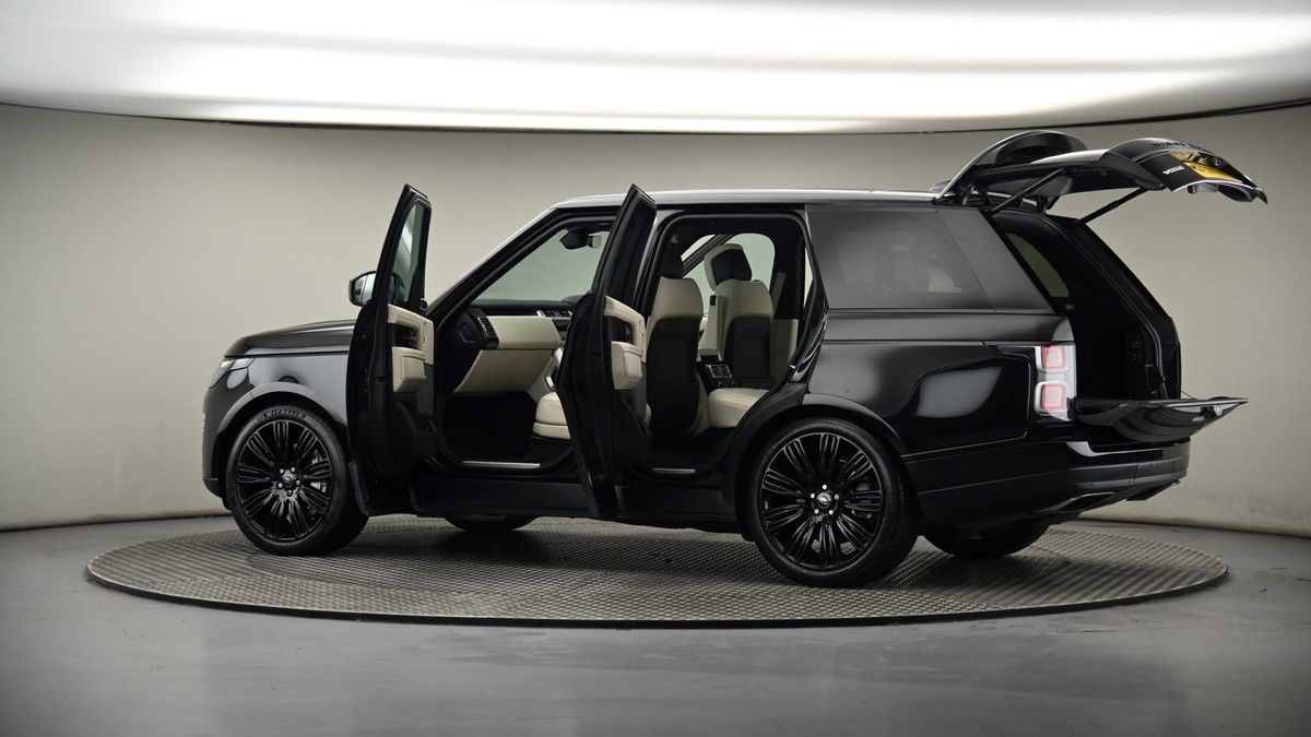 More views of Land Rover Range Rover