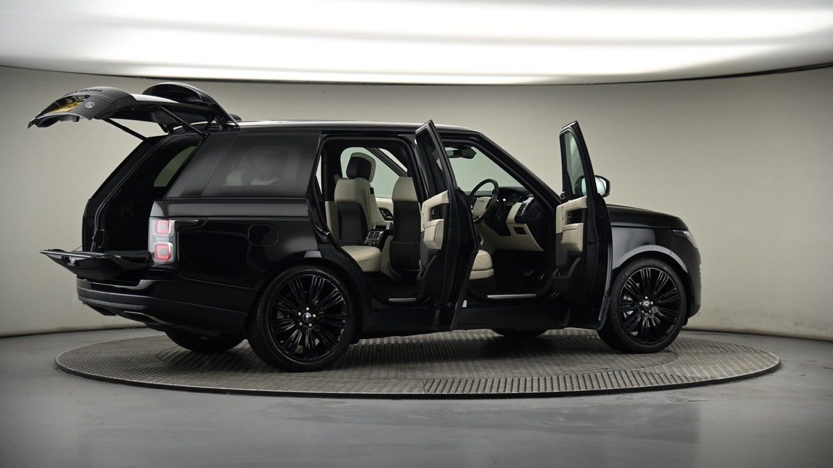 More views of Land Rover Range Rover