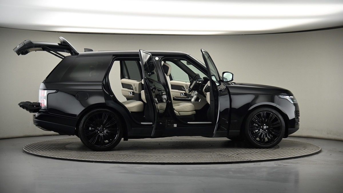 More views of Land Rover Range Rover