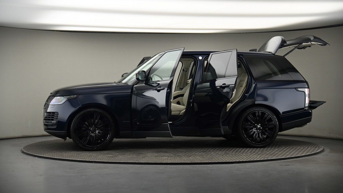 More views of Land Rover Range Rover