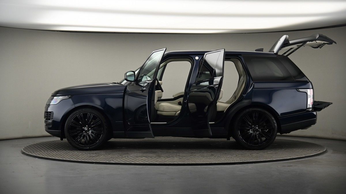 More views of Land Rover Range Rover