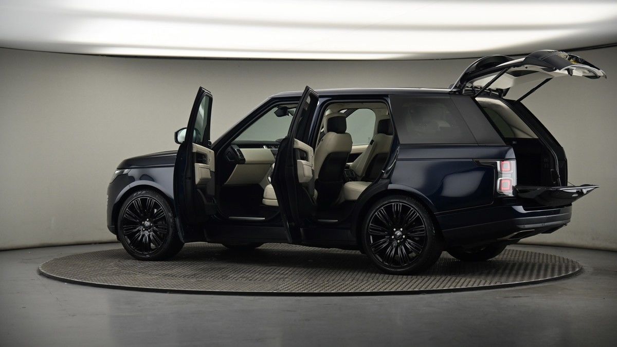 More views of Land Rover Range Rover