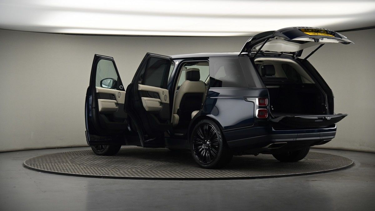 More views of Land Rover Range Rover
