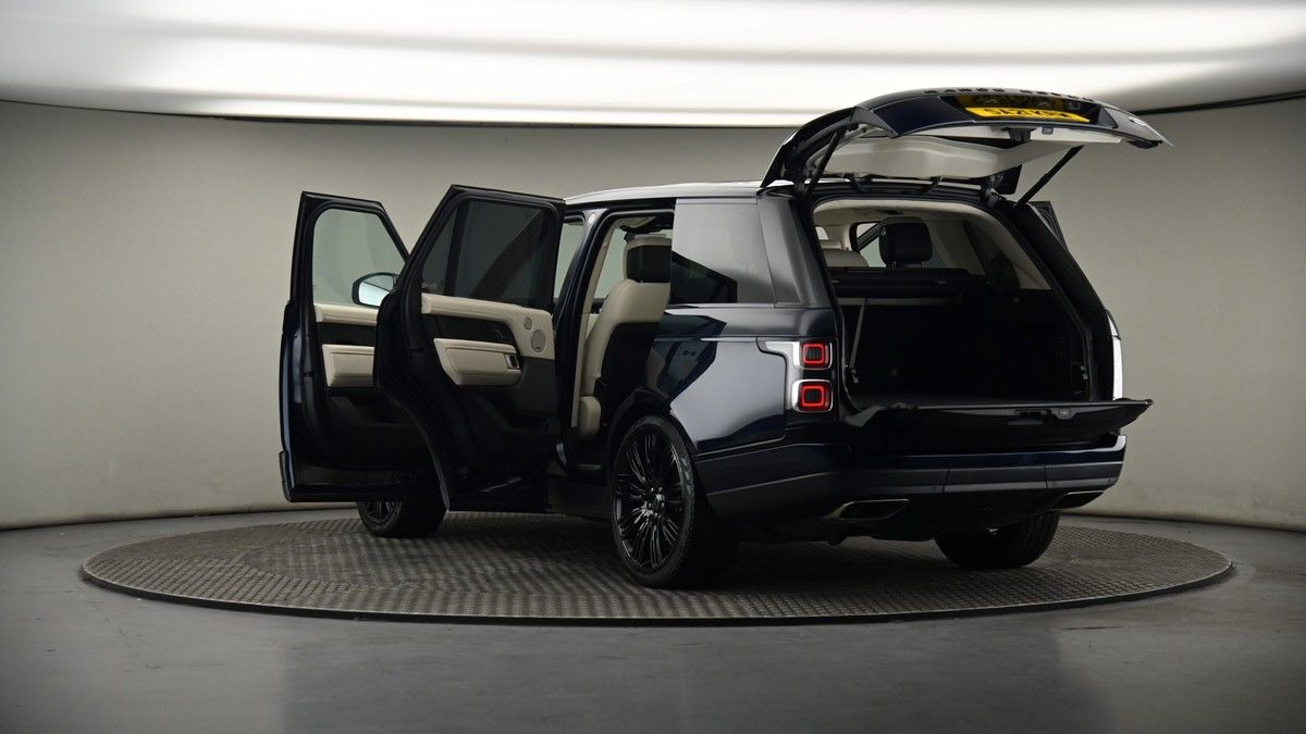 More views of Land Rover Range Rover
