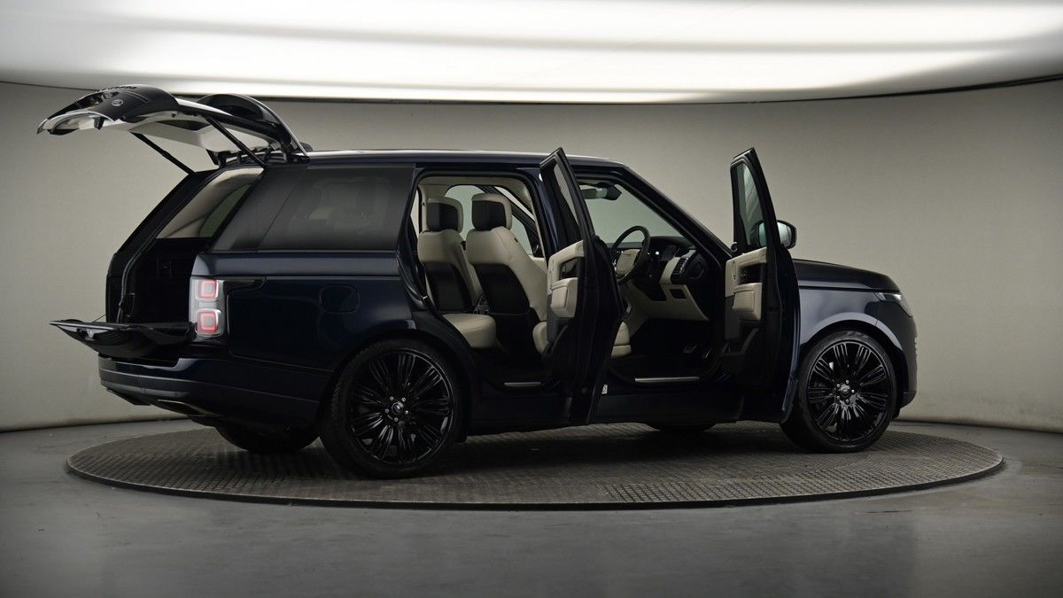More views of Land Rover Range Rover